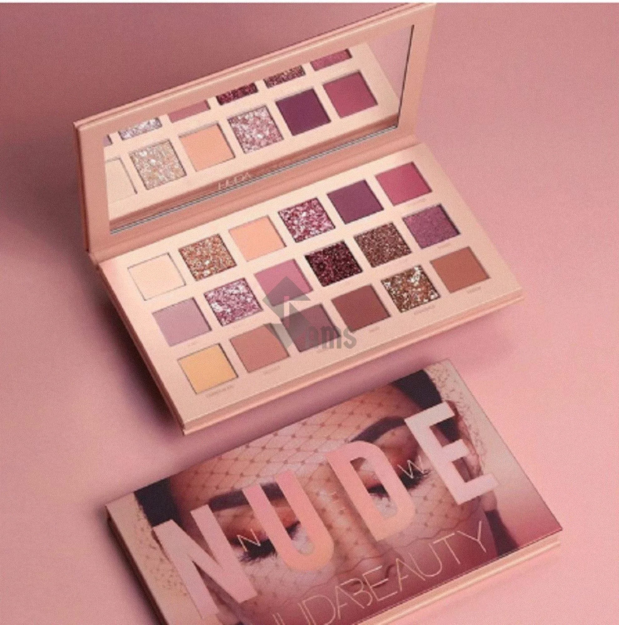 Huda Beauty Nude Palette2.webp